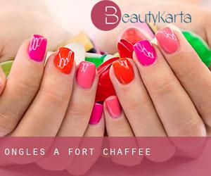 Ongles à Fort Chaffee